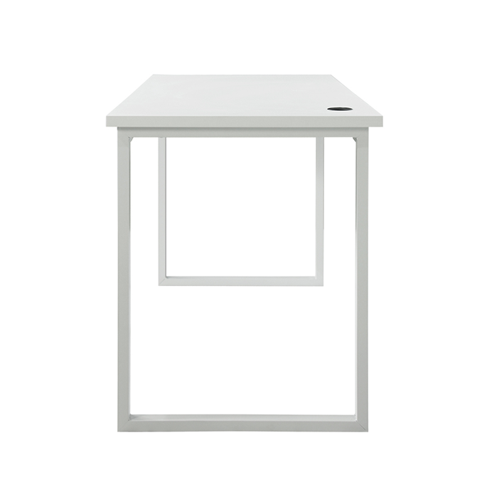 スチール製パソコンデスク (140cm)