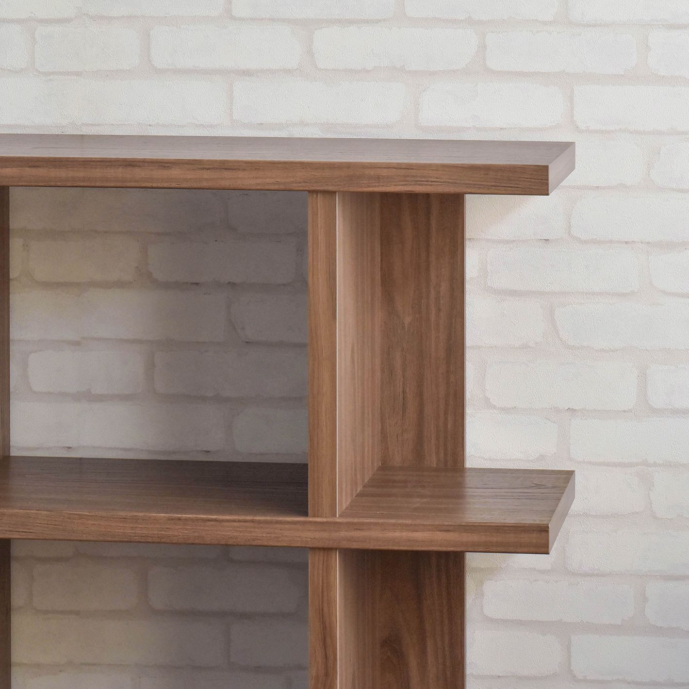 板は十分な厚みがあり安定感があります