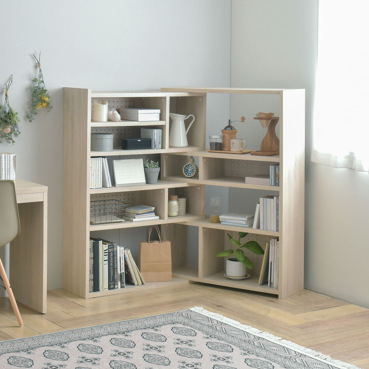 置く場所に合わせて角度を変えることが可能です